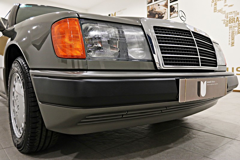 1988 Mercedes Benz 300CE